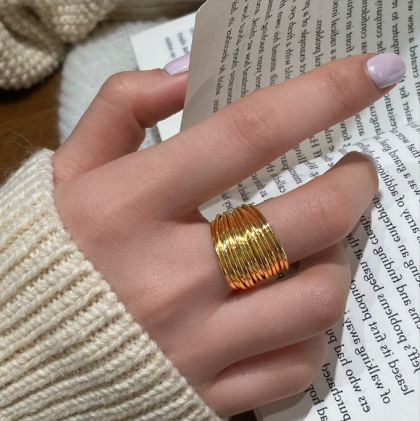 Spiral Line Feeling Ring Light Luxury Ring for Women