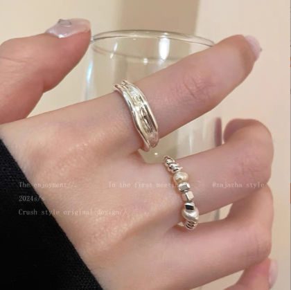 Irregular ring, light luxury, high-end feel, index finger ring, cool style