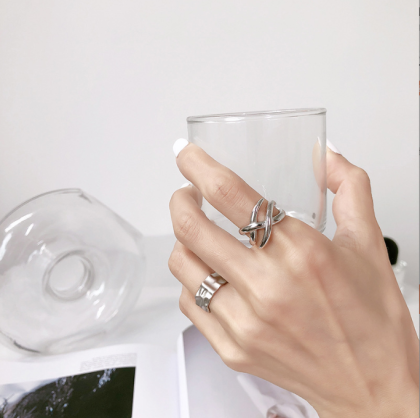 Irregular concave and convex surface frosted opening, individualistic and cool style, index finger ring